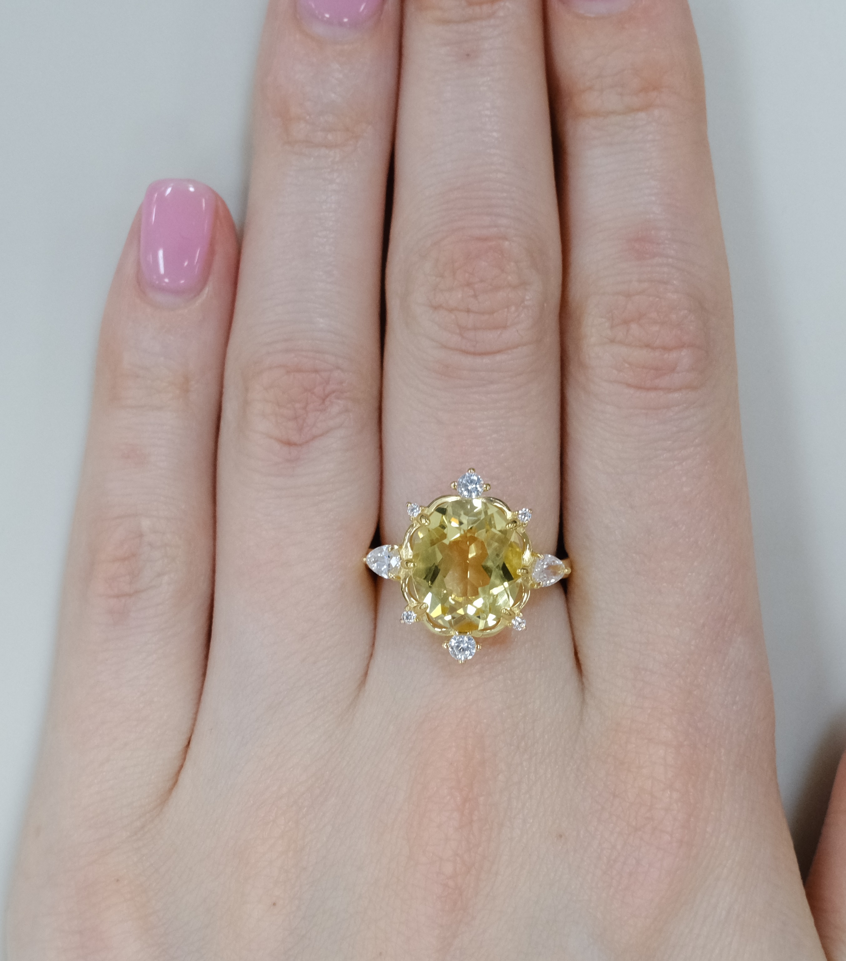 Серебряное кольцо с цитрином